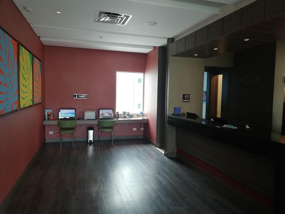 מלון Hampton By Hilton קאלי מראה חיצוני תמונה