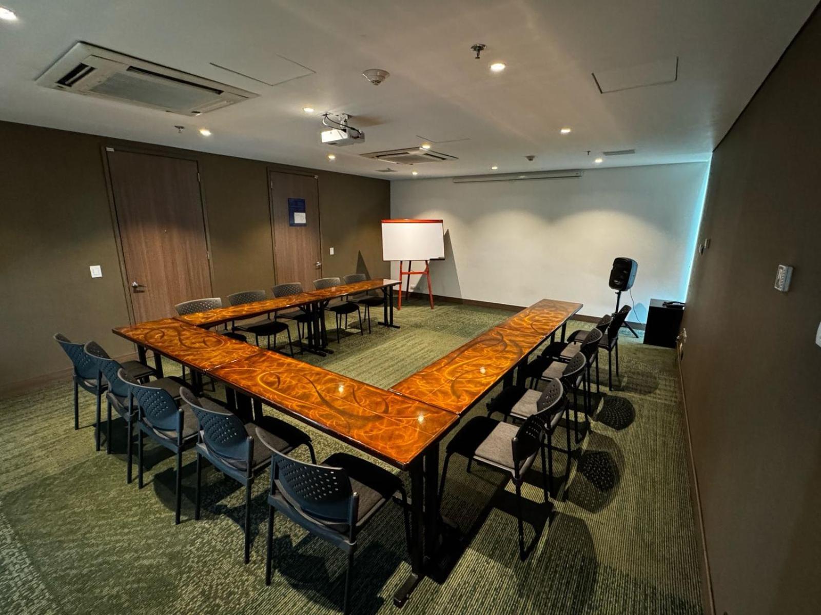 מלון Hampton By Hilton קאלי מראה חיצוני תמונה